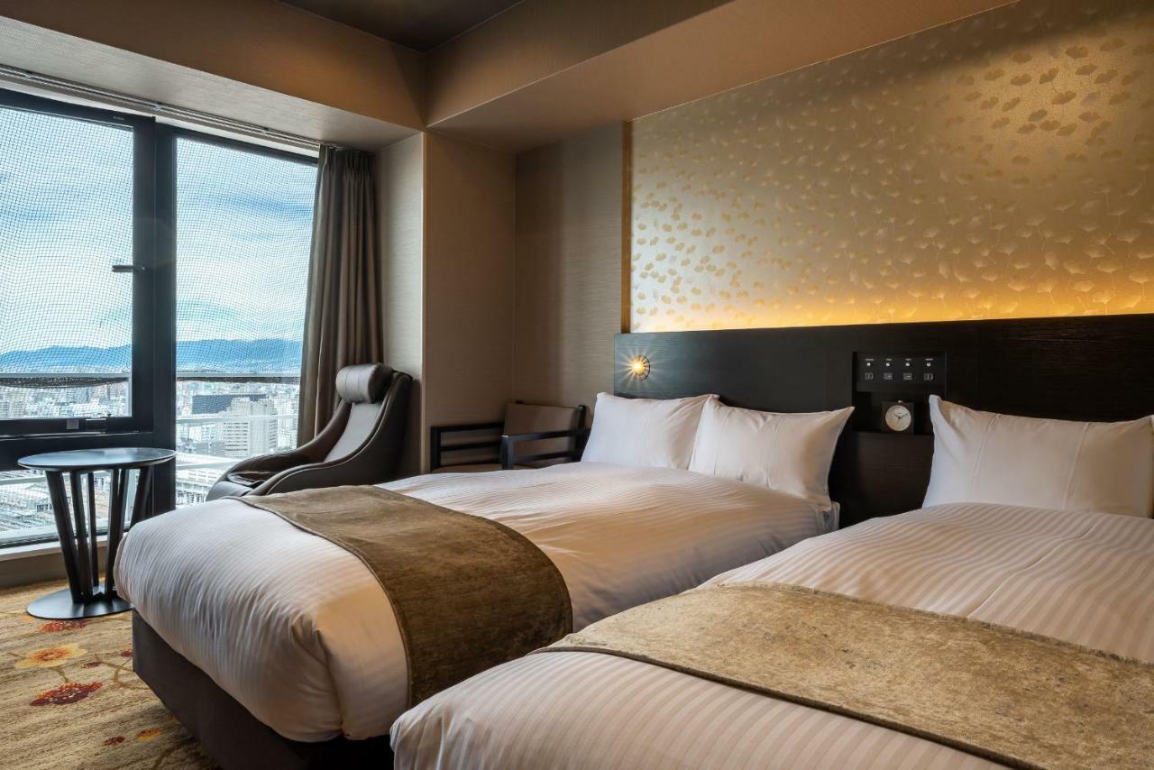 Hotel Wbf Shin-Osaka Skytower Екстер'єр фото