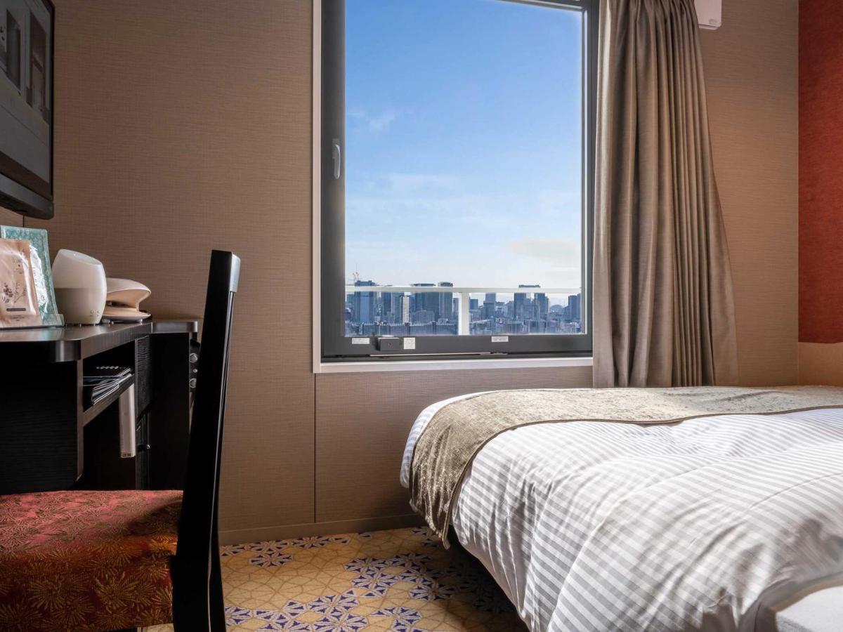 Hotel Wbf Shin-Osaka Skytower Екстер'єр фото