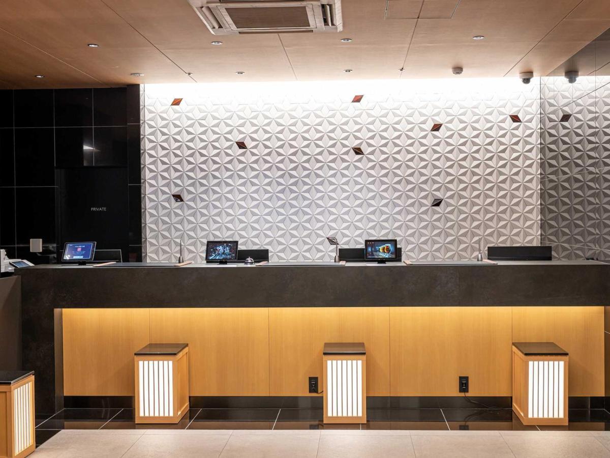 Hotel Wbf Shin-Osaka Skytower Екстер'єр фото
